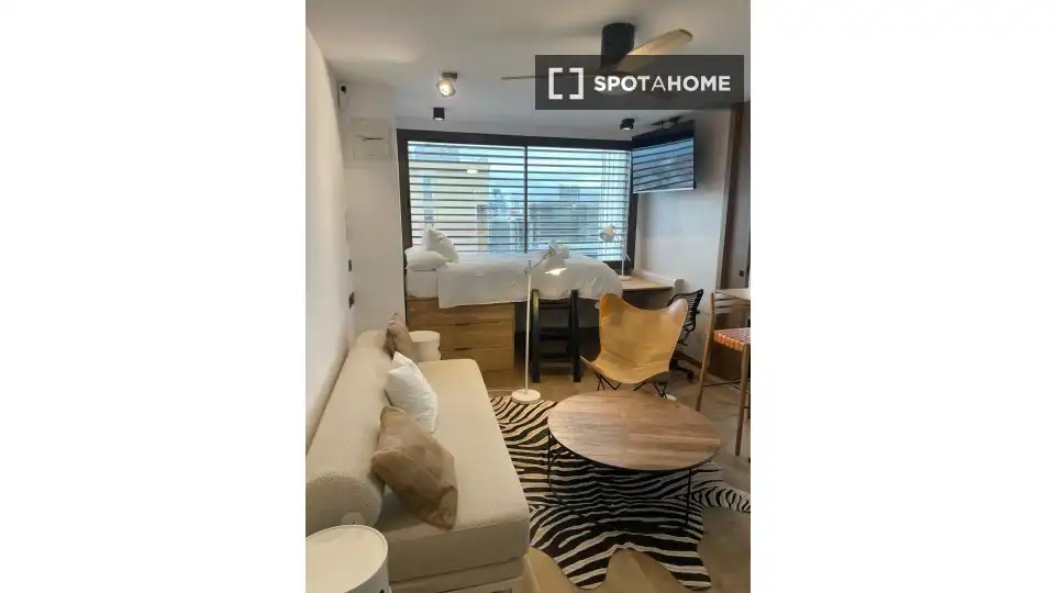 Habitación en Cuatro Caminos - Azca