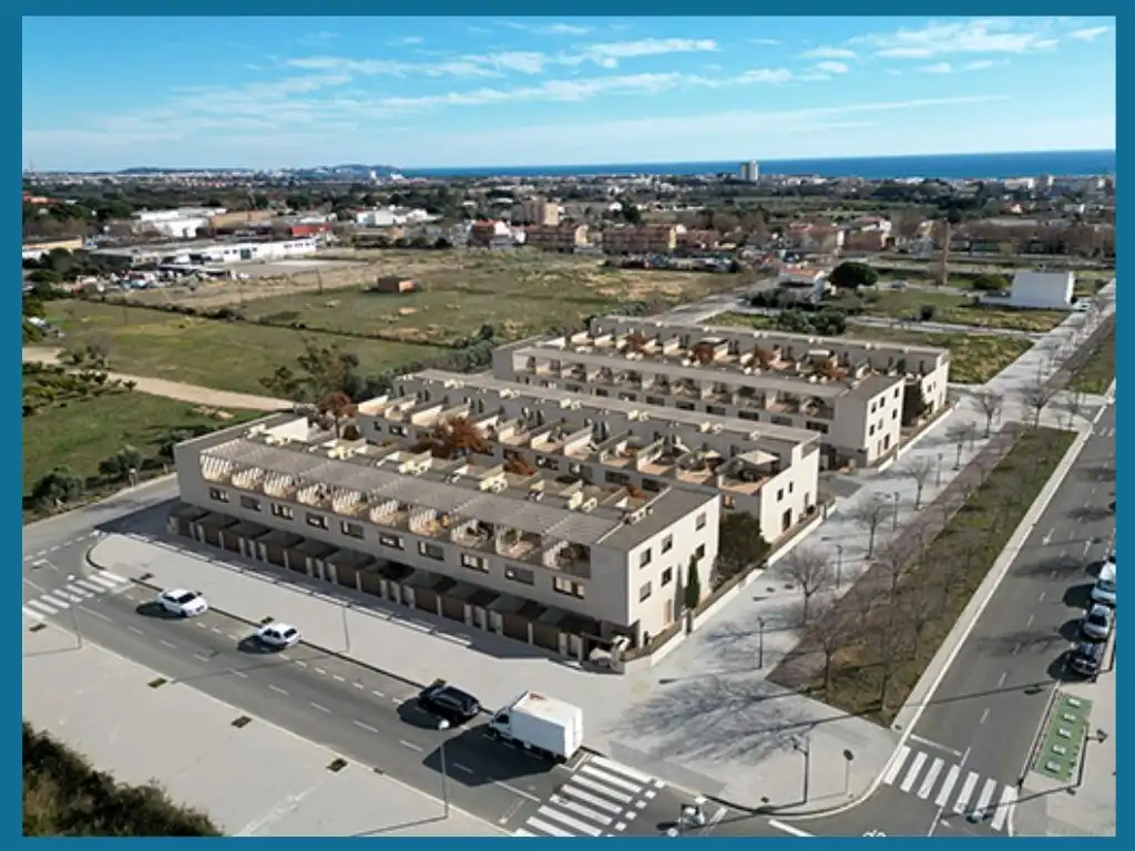 Vista exterior de Casa o xalet en venda en Cambrils amb Aire condicionat, Calefacció i Terrassa