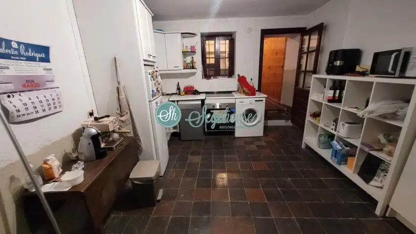 Kitchen of Flat for sale in Segovia  with Heating