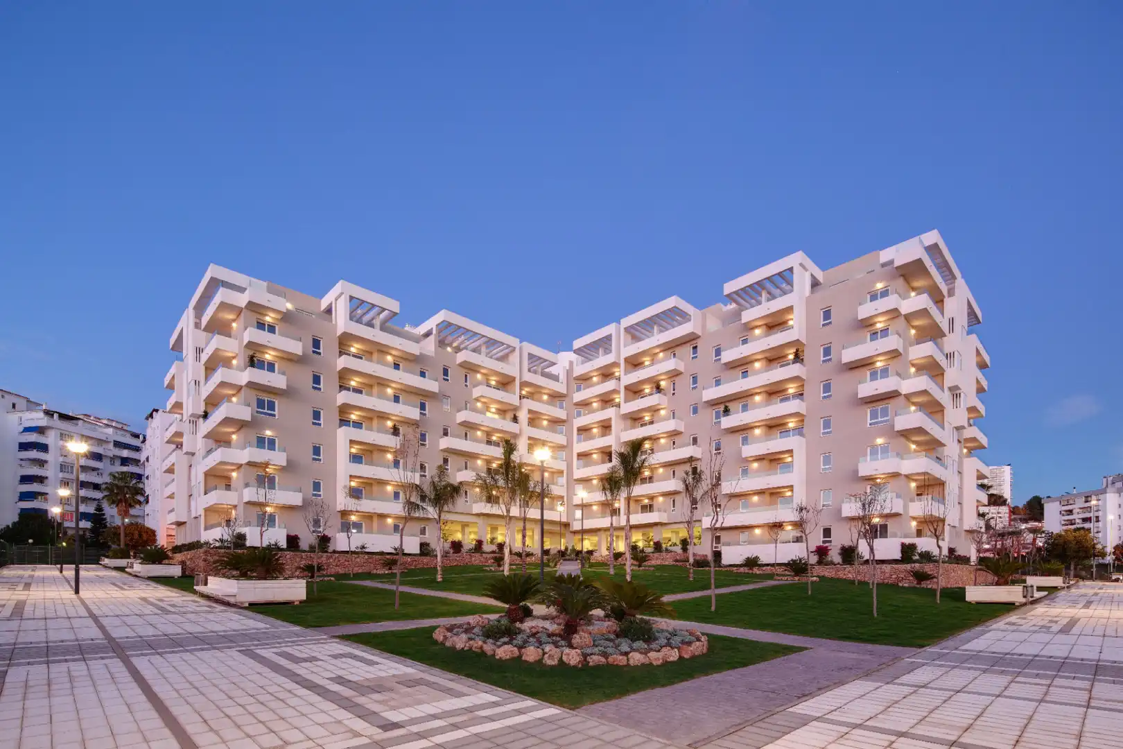 Vista exterior de Apartamento en venta en Marbella con Aire acondicionado, Terraza y Piscina