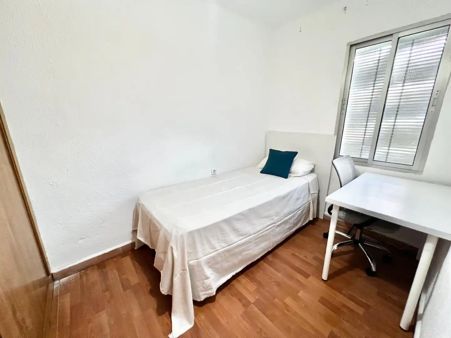Habitación de Piso en venta en Málaga con Aire acondicionado