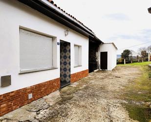 Exterior view of House or chalet for sale in Soto del Barco