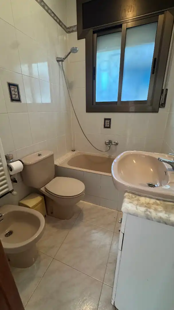 Baño de Casa o chalet en venta en Torredembarra con Aire acondicionado, Calefacción y Jardín privado