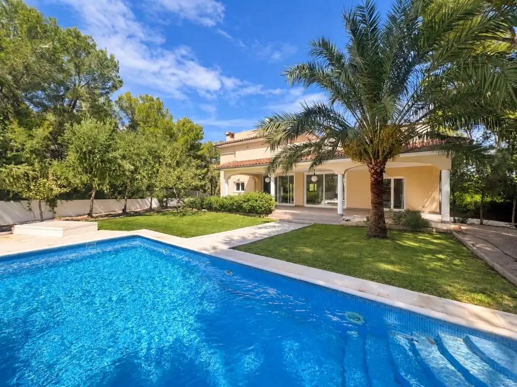 Maison avec terrasse à louer à Sol de Mallorca