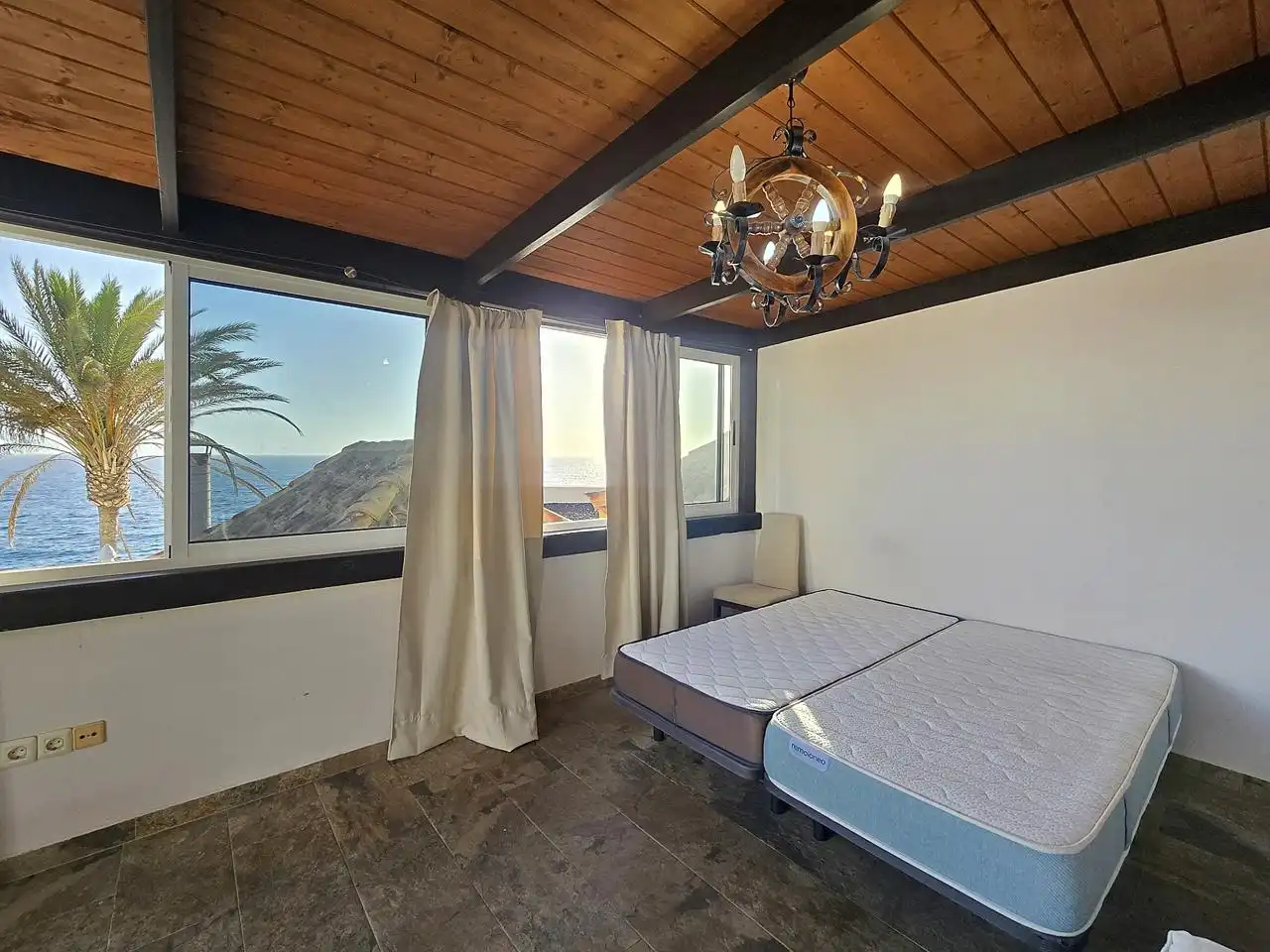Habitación de Dúplex de alquiler en Adeje con Aire acondicionado, Terraza y Amueblado