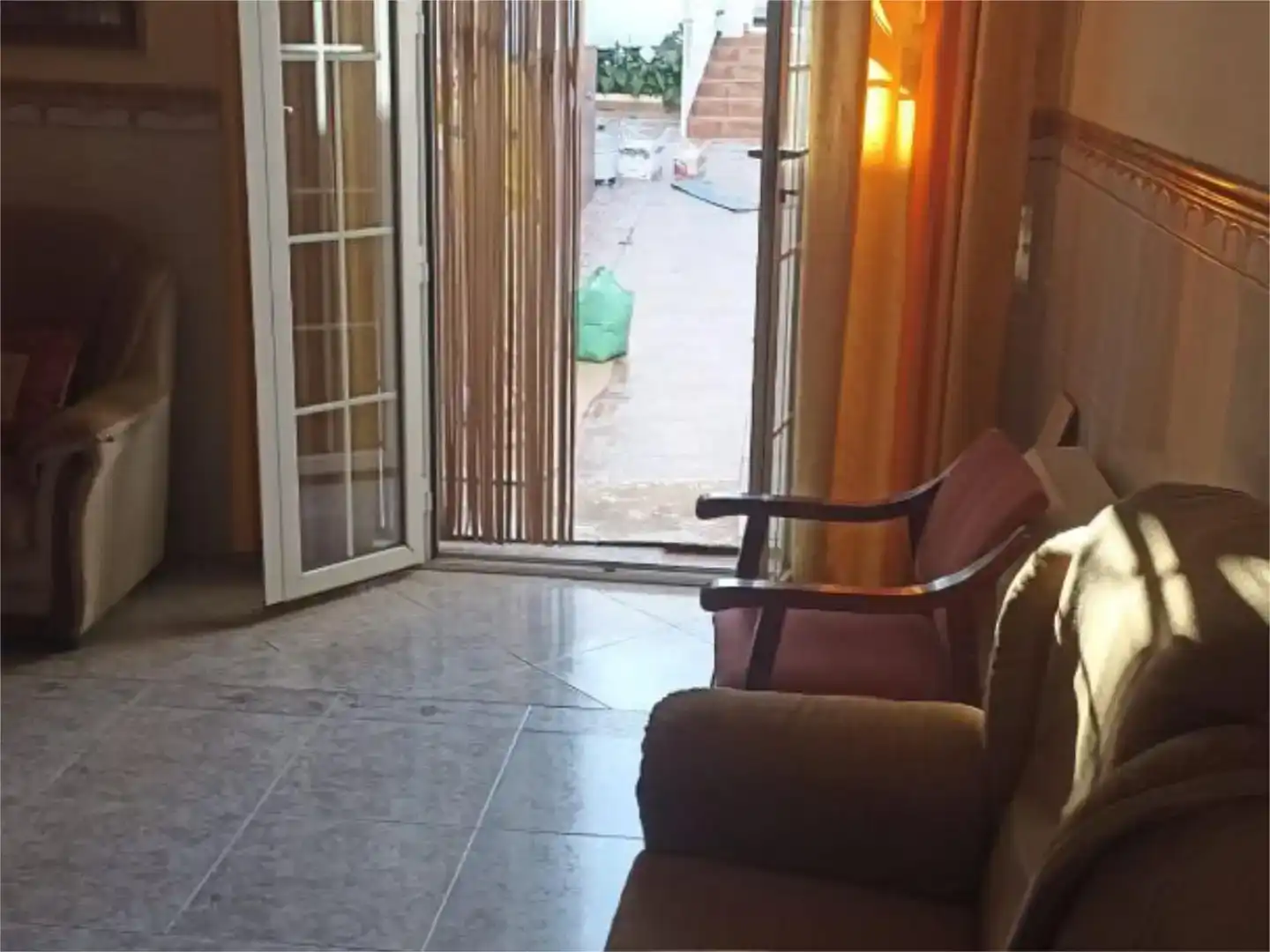 Casa adosada en venda en Valverde de Llerena amb Moblat i Balcó