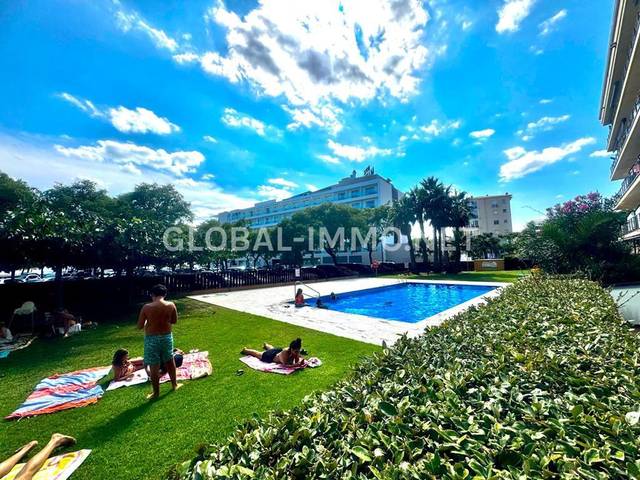 Apartamento en Venta en Passeig Marítim en Salatar
