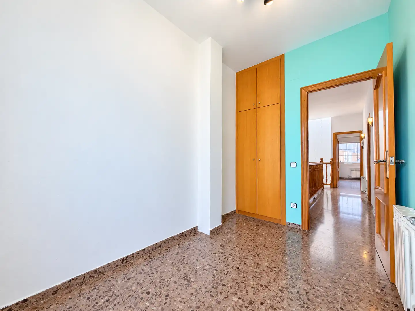 Semi-detached house with terrace for sale in Marianao, imagen 51