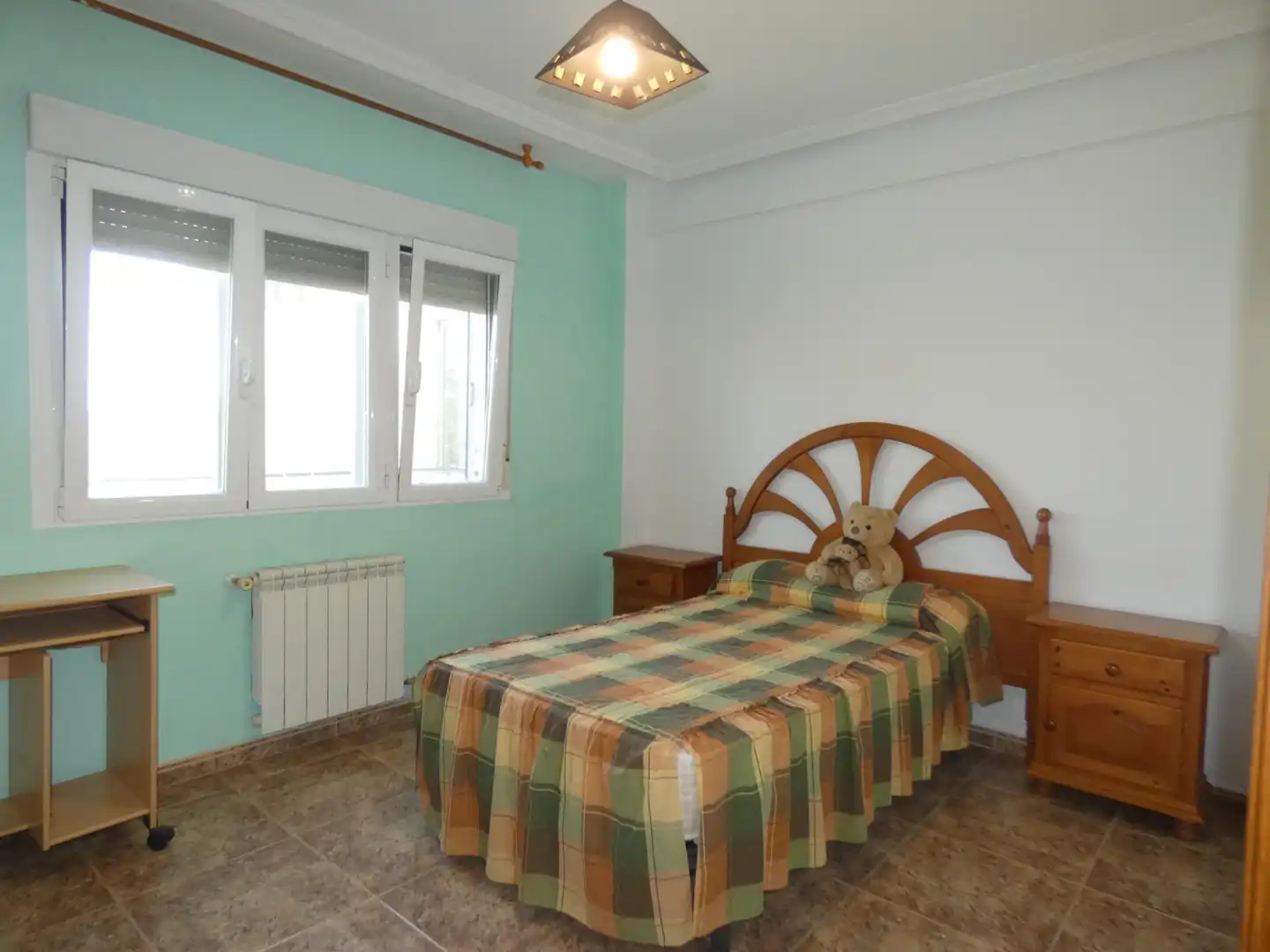 Bedroom of Flat for rent in Zaragoza  with Air Conditioner, Heating and Furnished