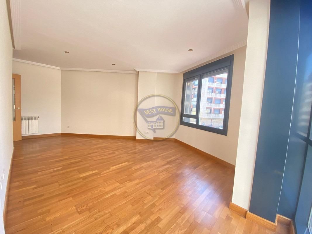 Apartment to rent in Avenida Hispanidad, O Castro