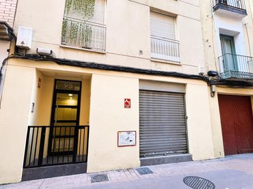 Business premises for sale in Calle de Basilio Boggiero