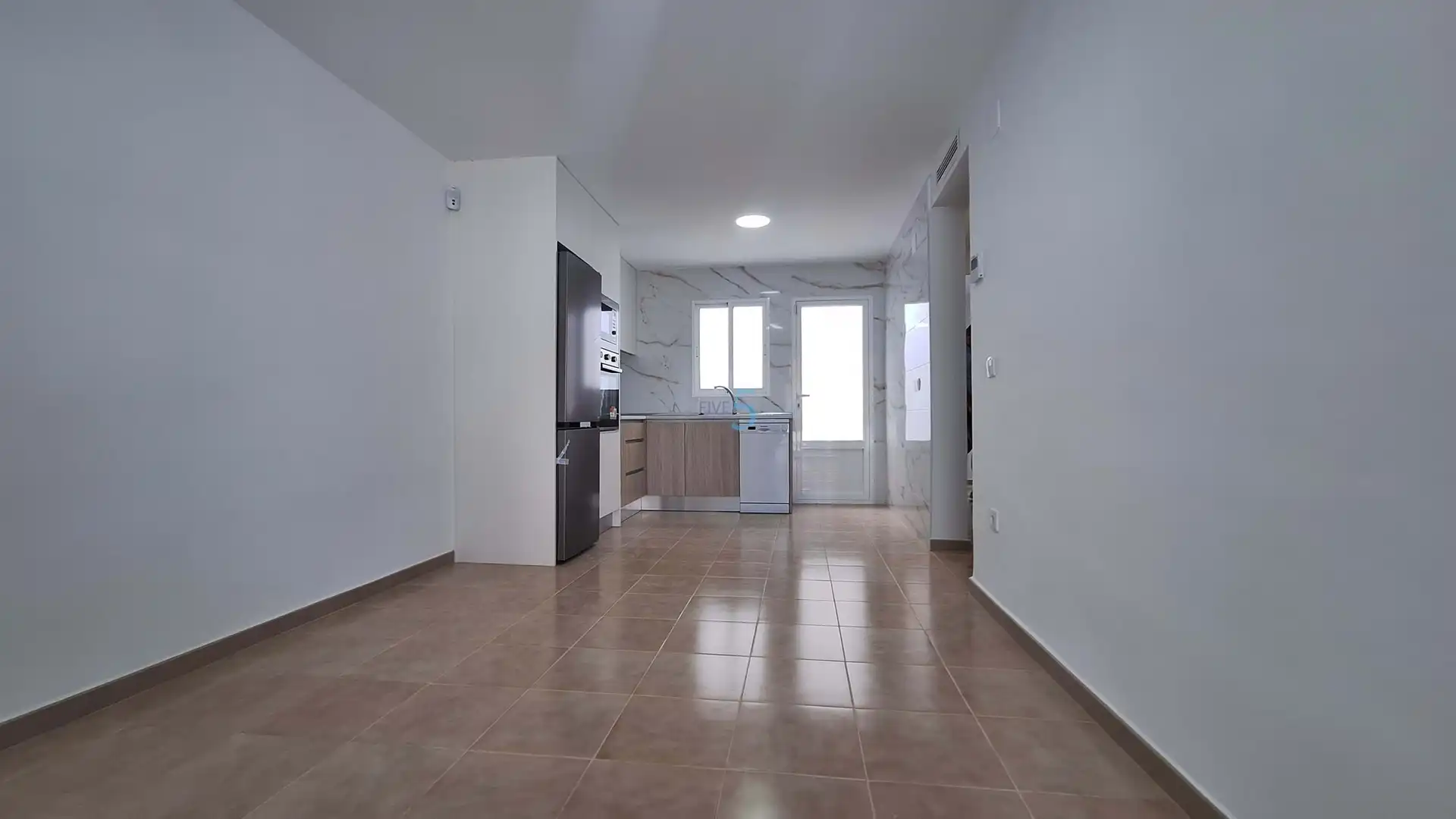 Bungalow with terrace for sale in Zona Carrefour - Urbanizaciones, imagen 3