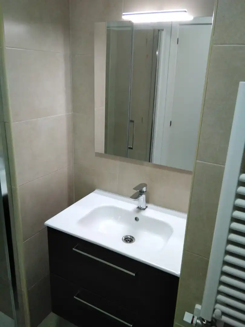 Badezimmer von Wohnung zum Verkauf in Vigo  mit Heizung