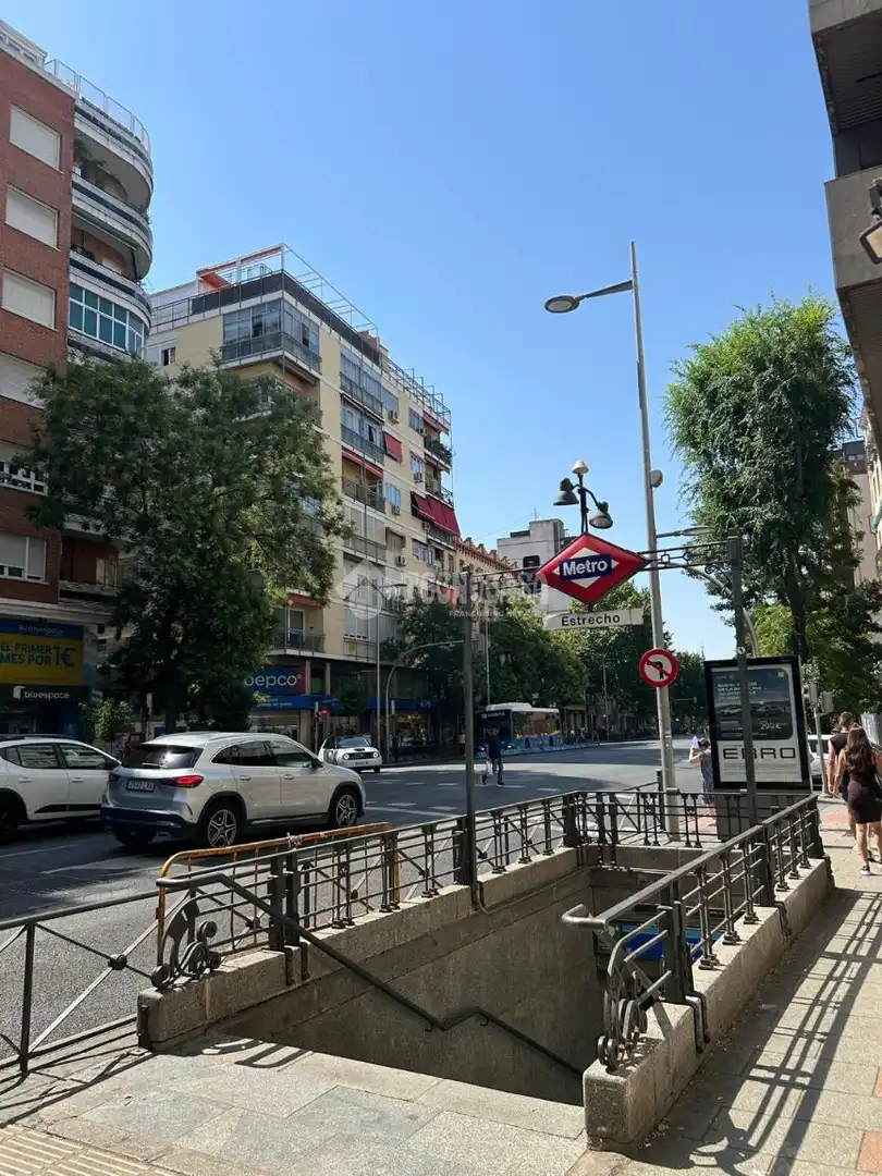 Vista exterior de Pis en venda en Madrid