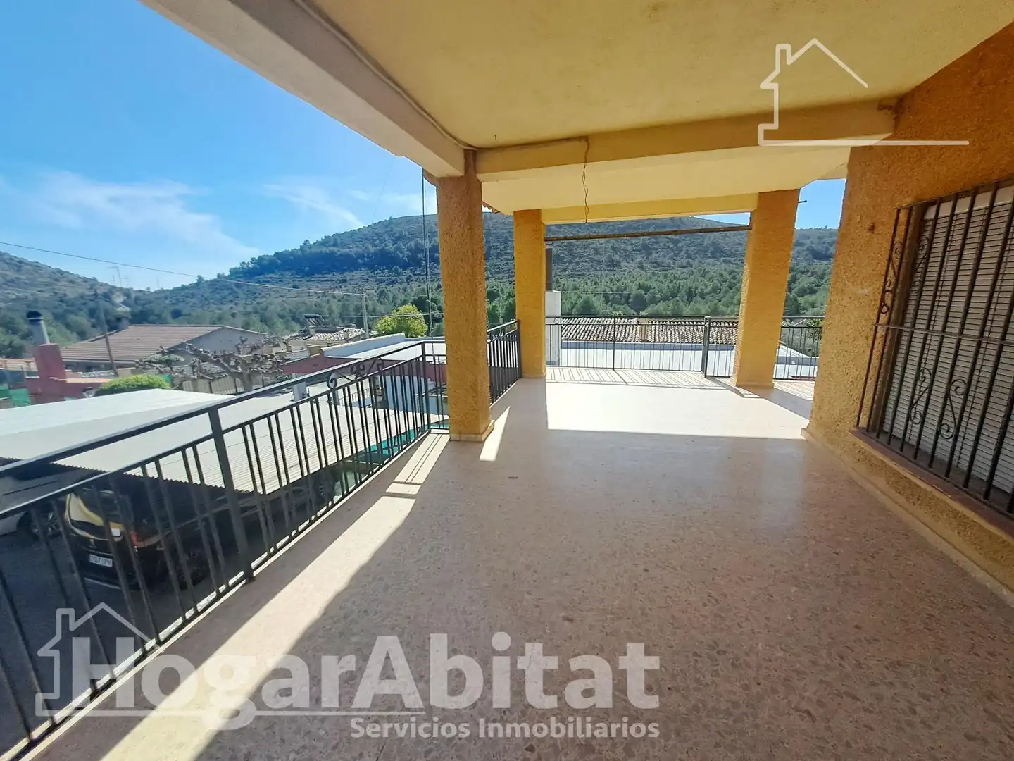 Vista exterior de Casa o xalet en venda en L'Alcora amb Calefacció, Jardí privat i Terrassa