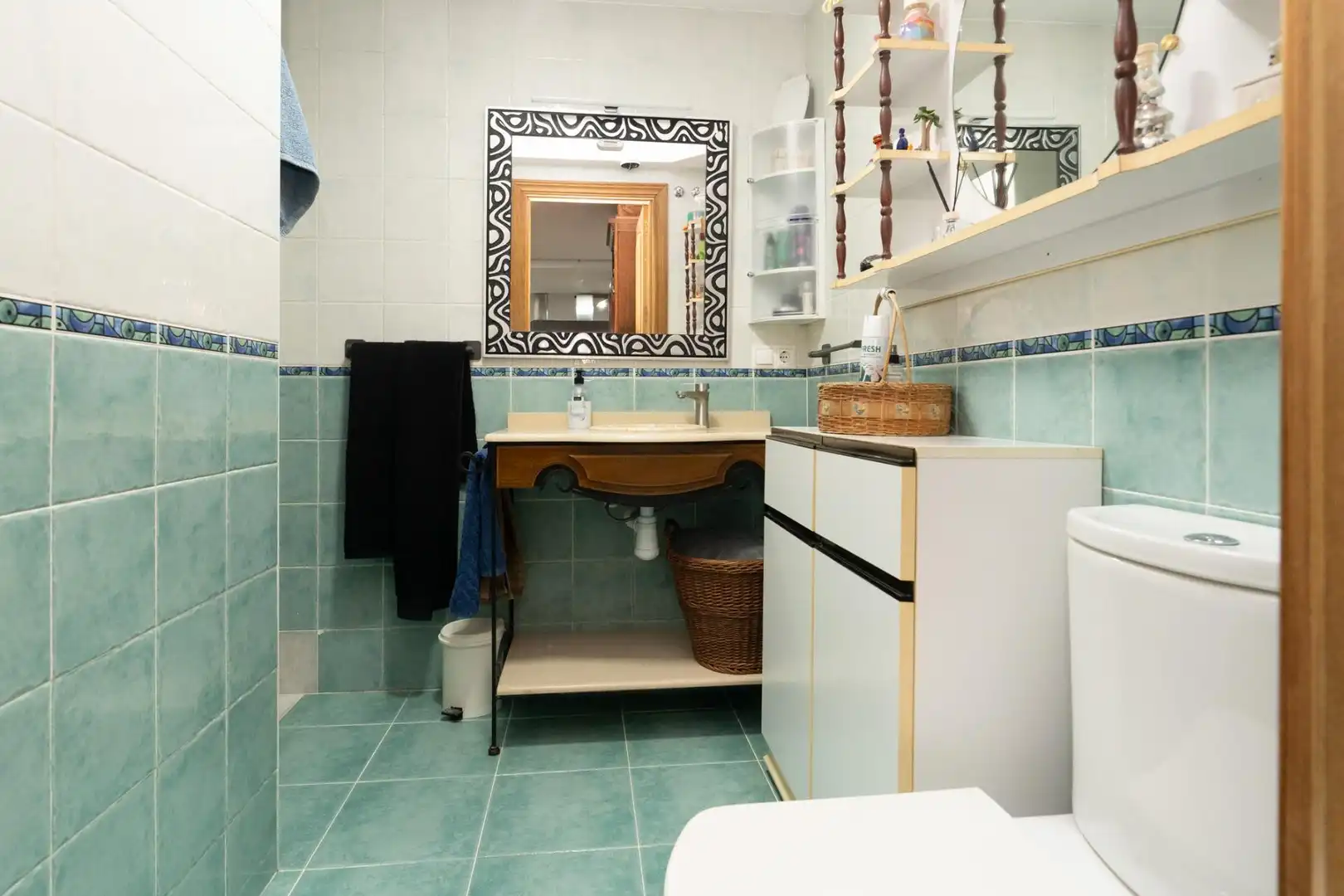 Bany de Casa o xalet en venda en Motril amb Aire condicionat, Jardí privat i Terrassa