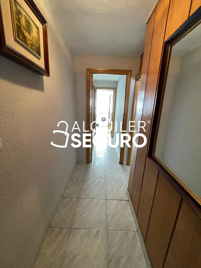 Piso de alquiler en Madrid con Calefacción, Terraza y Amueblado
