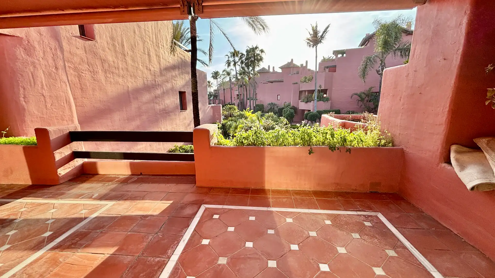 Piso en venta en Urbanizacion Menara Beach, 8, Guadalmansa