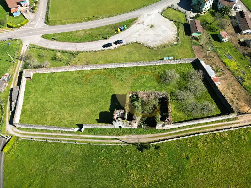 Casa o chalet en venta en Las Regueras   con Jardín privado