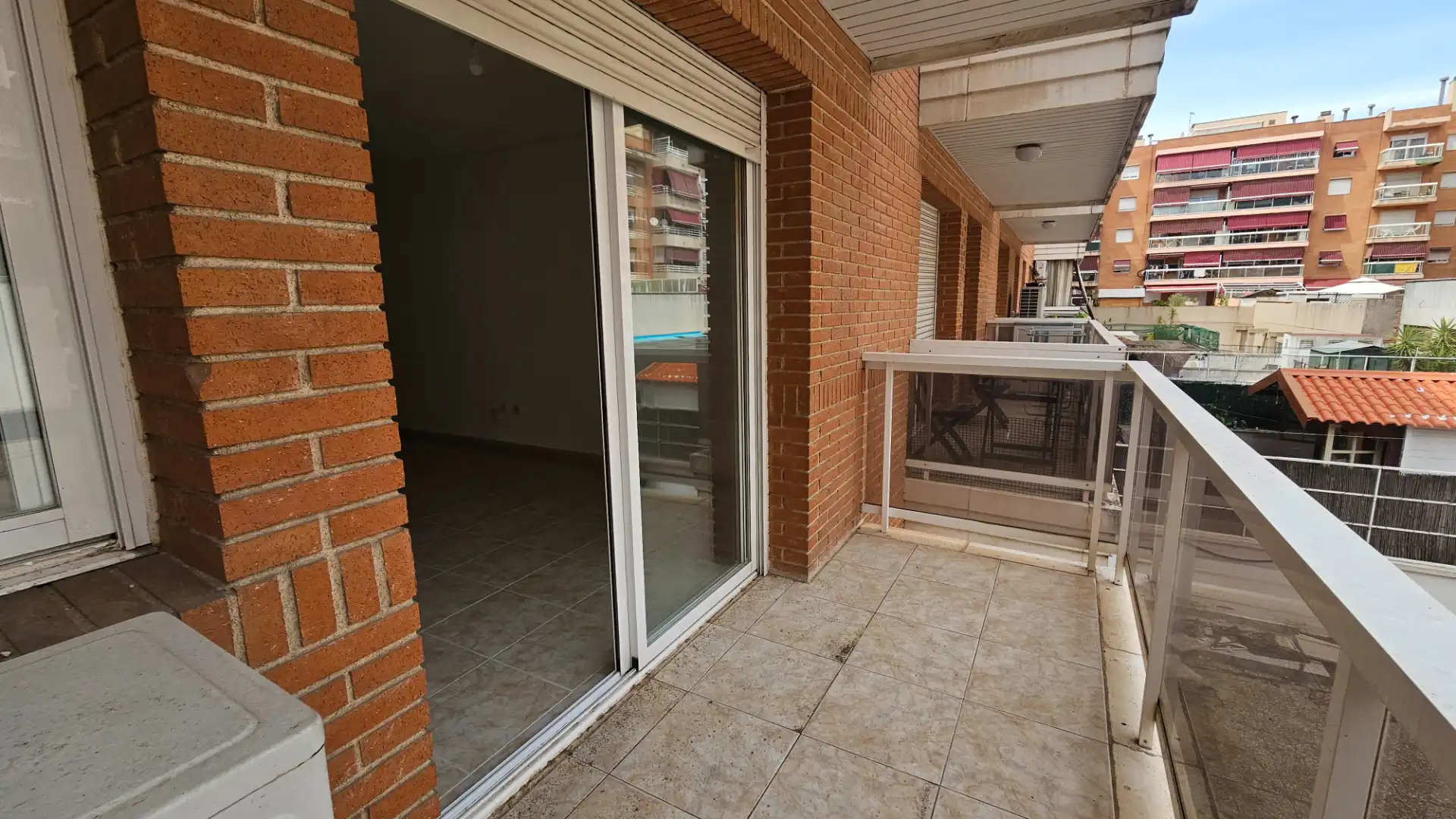 Terrasse von Wohnung zum Verkauf in Tarragona mit Klimaanlage, Terrasse und Ofen