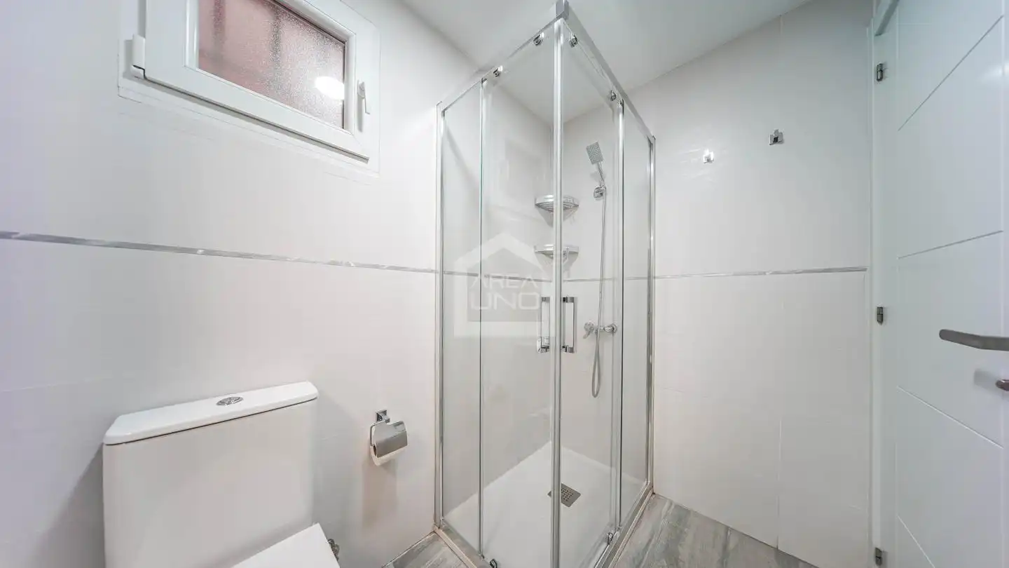 Baño de Planta baja en venta en Alcorcón con Aire acondicionado y Calefacción