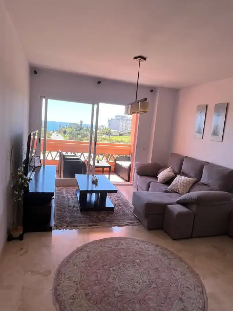 Sala de estar de Piso de alquiler en Mijas con Aire acondicionado, Jardín privado y Piscina