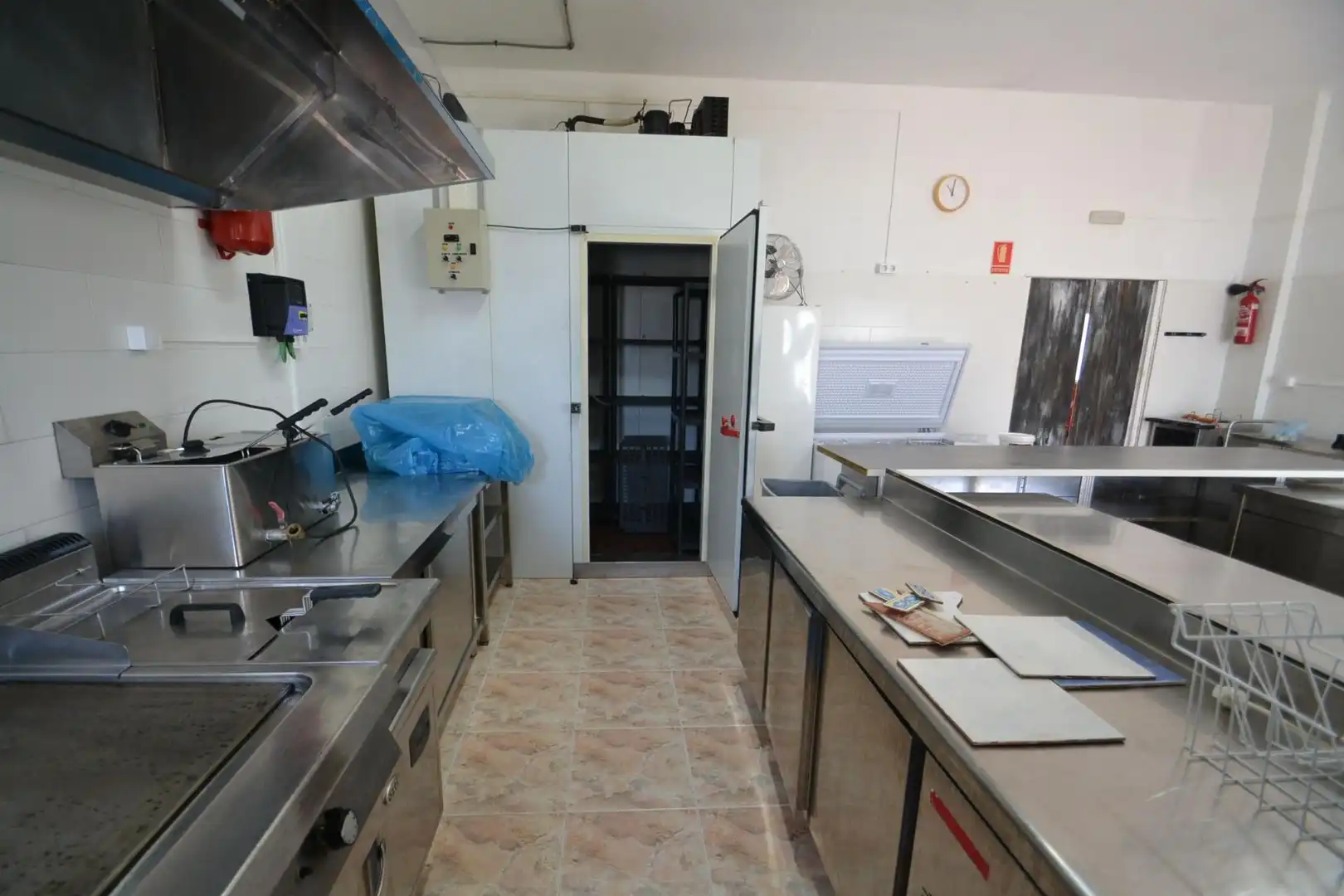Cuina de Local en venda en Deltebre amb Aire condicionat i Moblat
