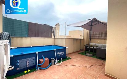 Piscina de Casa o xalet en venda en San Vicente del Raspeig / Sant Vicent del Raspeig amb Aire condicionat i Terrassa