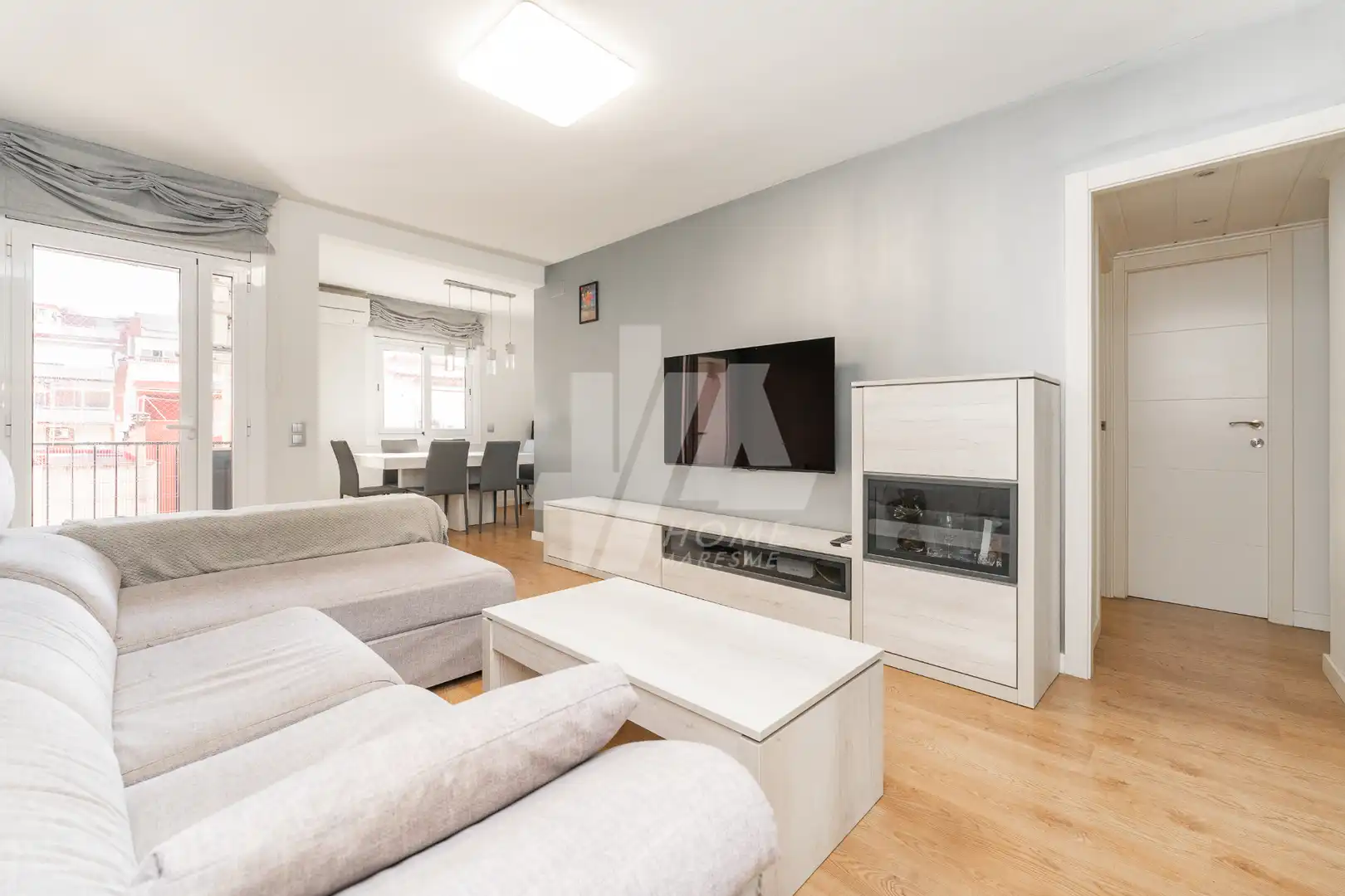 Sala d'estar de Pis en venda en Badalona amb Aire condicionat, Calefacció i Parquet