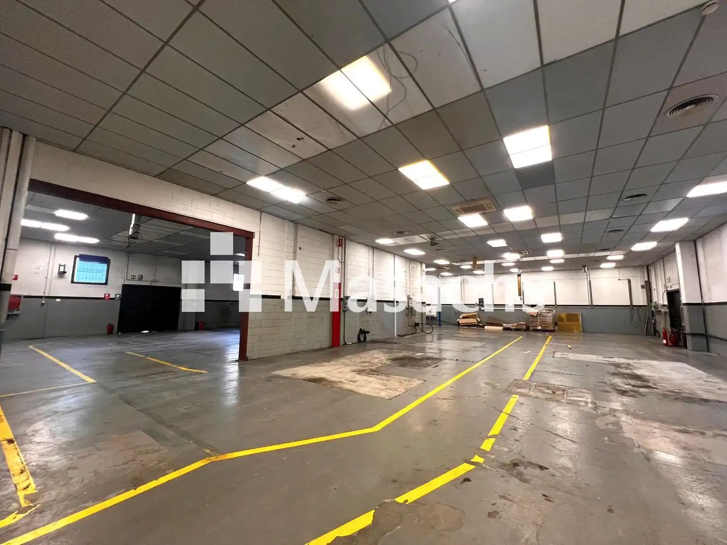 Parking de Nave industrial en venta en Rubí