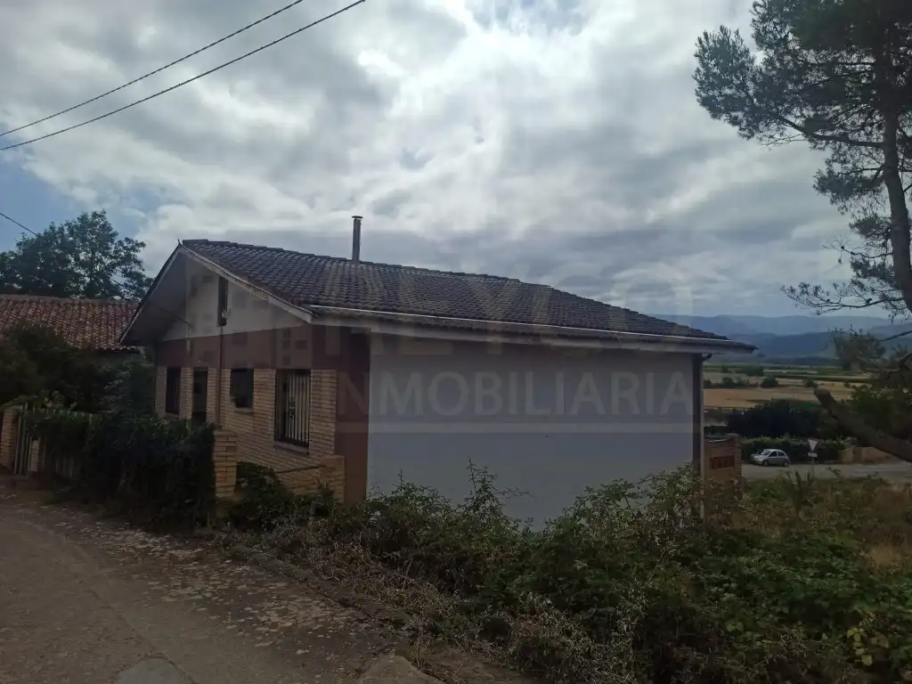 Vista exterior de Casa o xalet en venda en Tricio