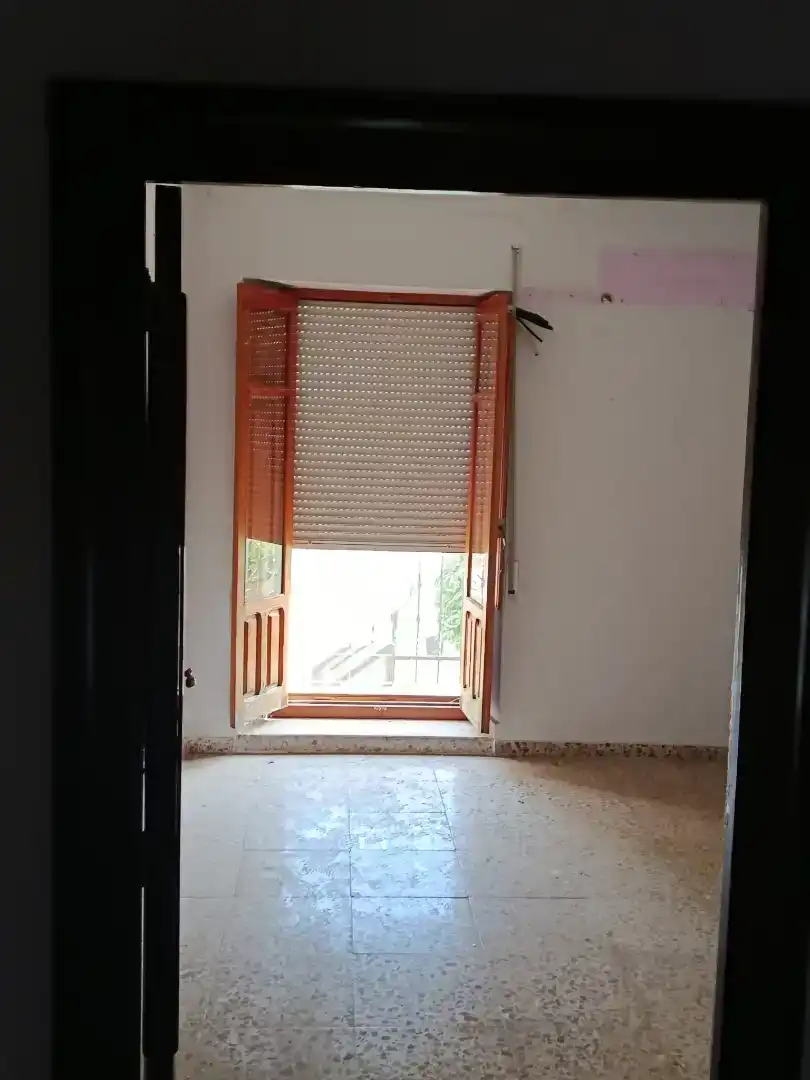 Casa adosada en venda en Linares amb Balcó