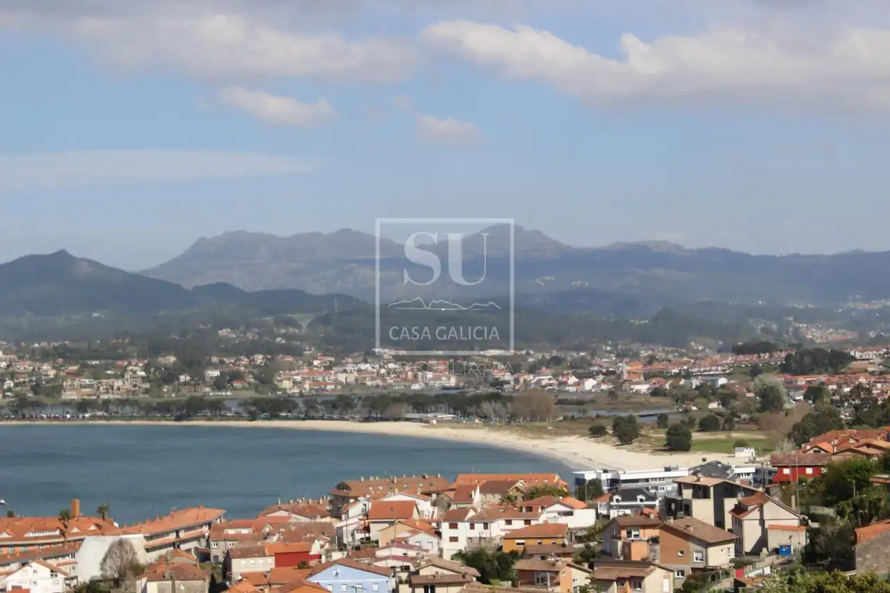 Vista exterior de Casa o xalet en venda en Baiona amb Calefacció, Jardí privat i Terrassa