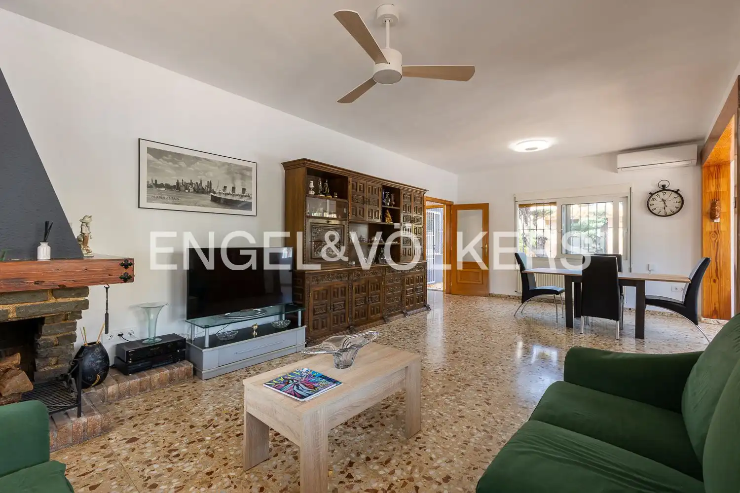 Sala de estar de Casa o chalet en venta en Dénia con Aire acondicionado, Calefacción y Jardín privado