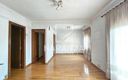 Living room of Flat for sale in  Barcelona Capital  with Balcony