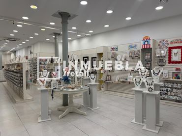 Local comercial en traspaso en Banys Nous