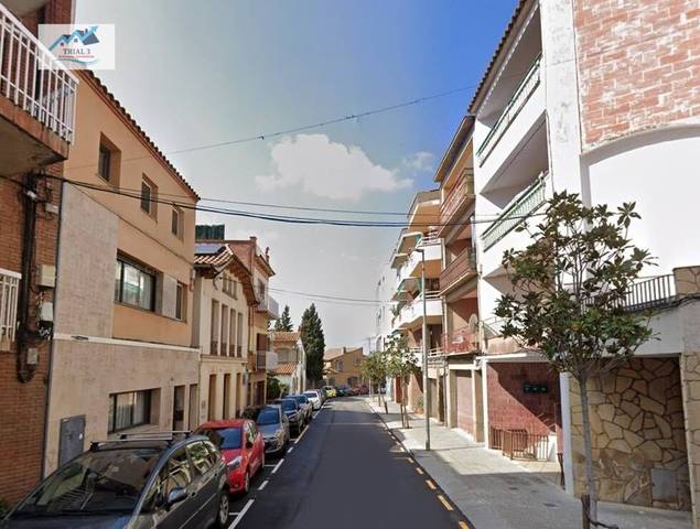 Piso en Venta en Carrer de l'Anoia en La Marina del Port