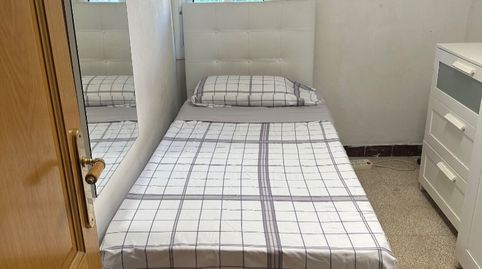 Foto 2 de Habitació a Plaça de Reus, 8, La Gavarra, Cornellà de Llobregat