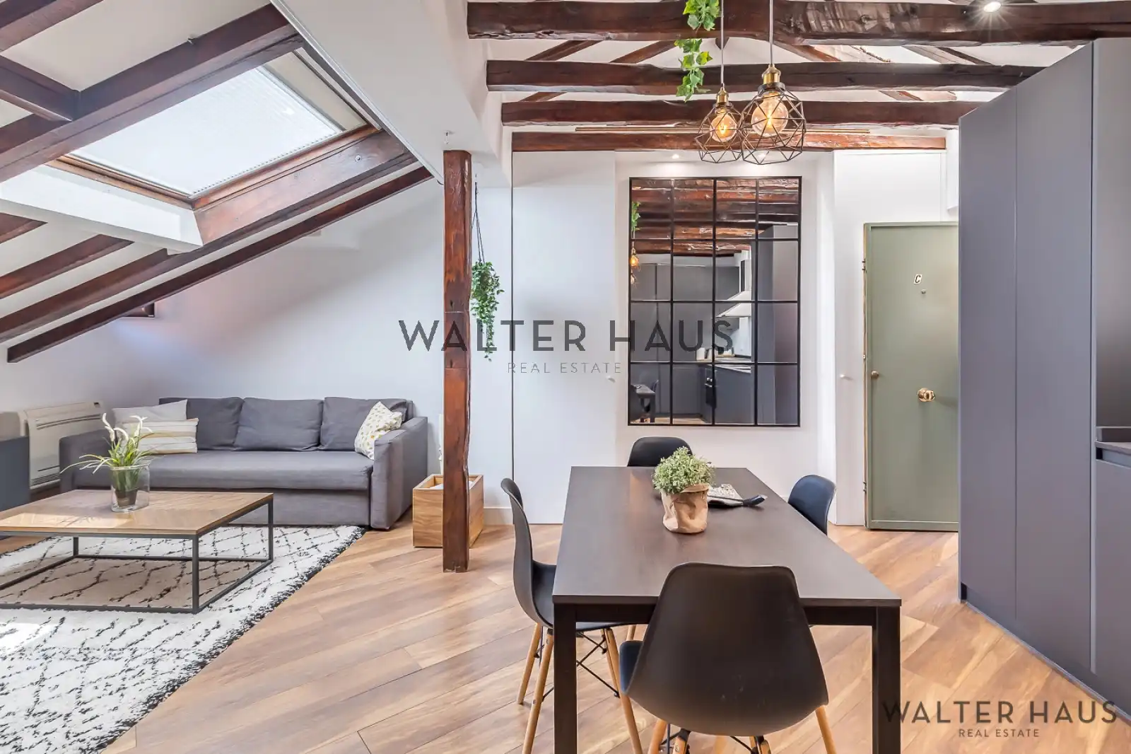Attique avec ascenseur à vendre à Calle de Santa Engracia