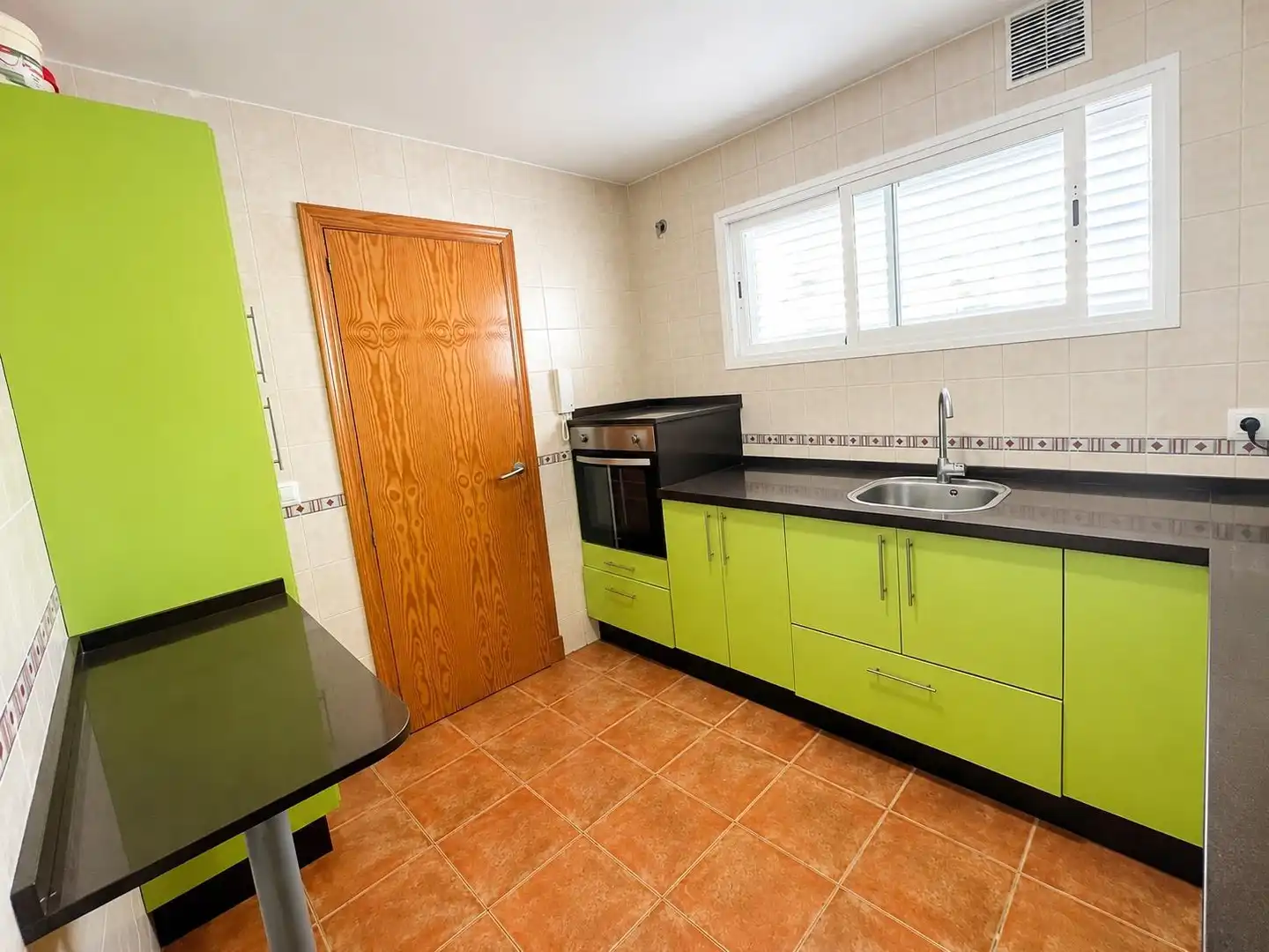 Kitchen of Flat for sale in Jerez de la Frontera  with Terrace and Storage room
