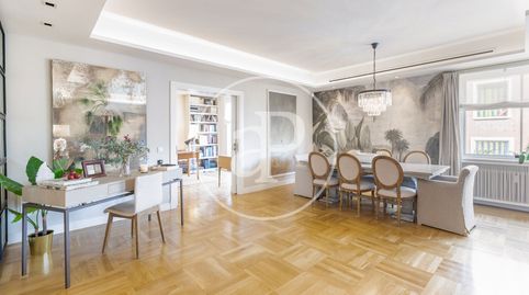 Foto 2 de Piso en venta en Castellana, Madrid Capital