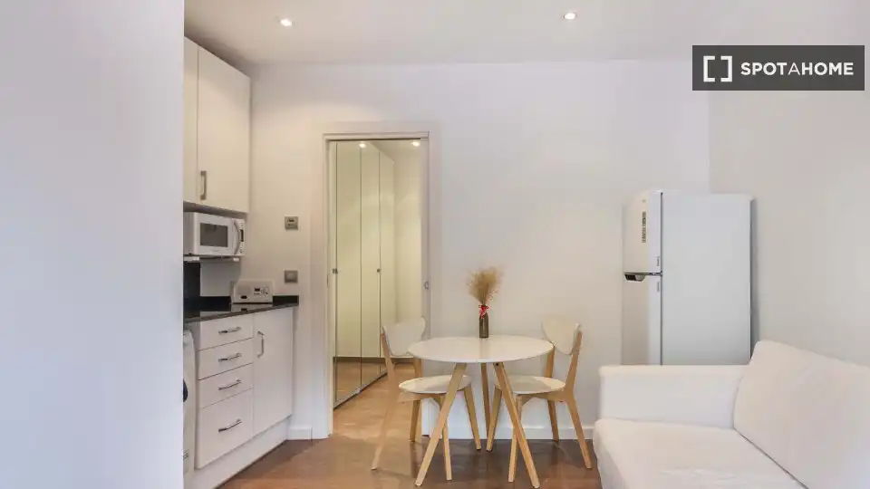 Wohnung zur Miete in El Coll