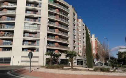 Vista exterior de Pis en venda en  Madrid Capital amb Aire condicionat i Terrassa