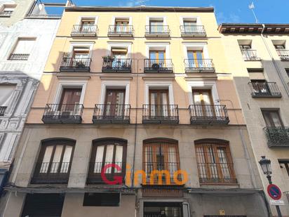 Exterior view of Flat to rent in  Madrid Capital  with Air Conditioner and Balcony