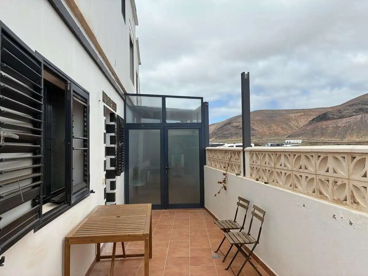 Terrasse von Maisonette zum Verkauf in Haría mit Terrasse, Abstellraum und Möbliert