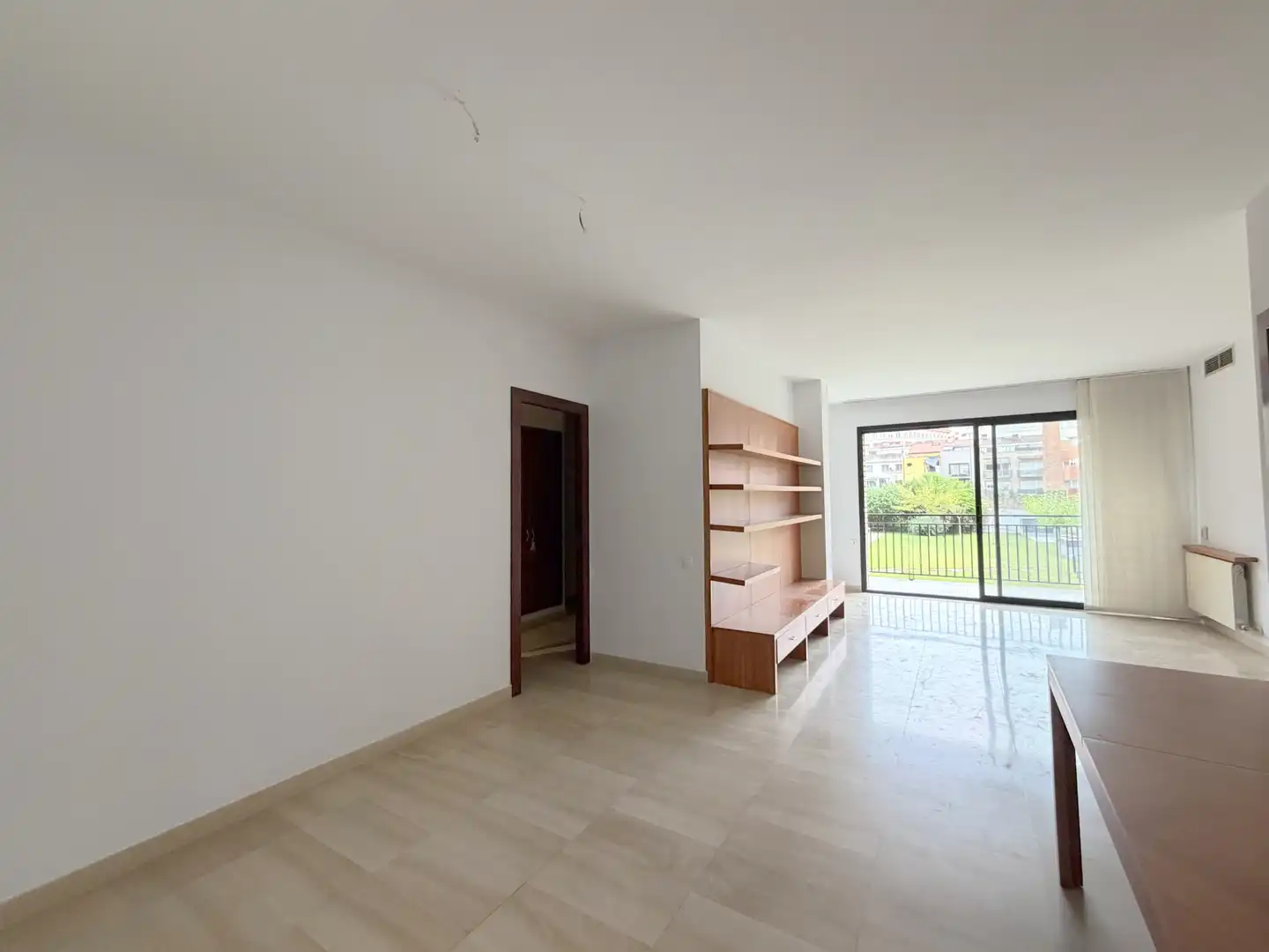 Flat for rent in Carrer Princesa, Instituts