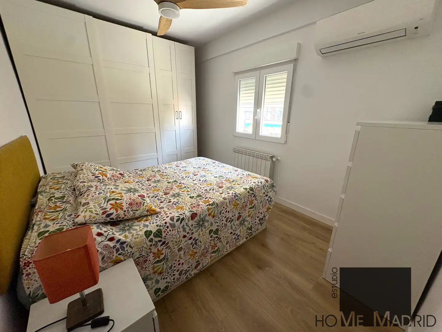 Bedroom of Flat for sale in Fuencarral - El Pardo