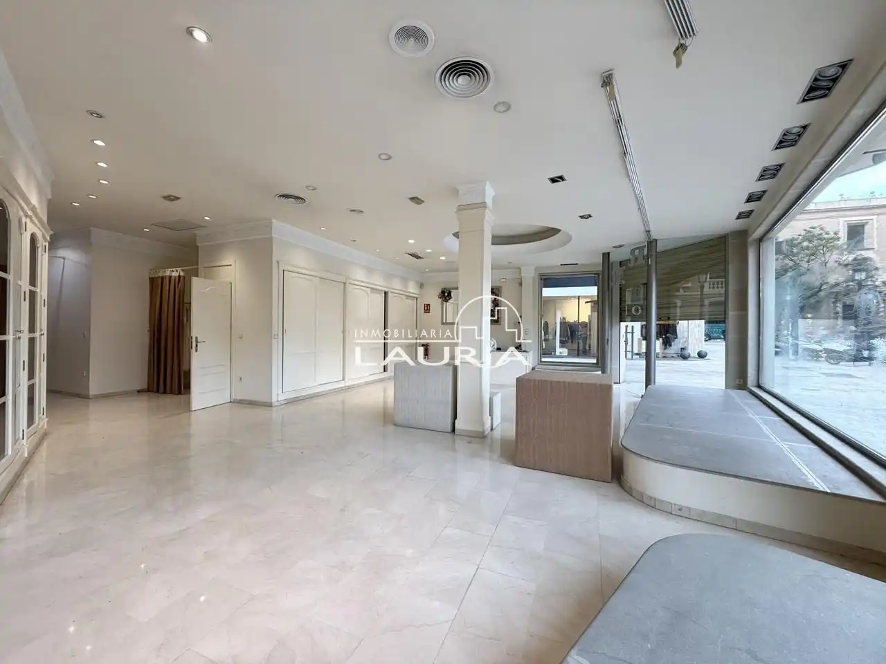 Local de alquiler en  Valencia Capital con Aire acondicionado