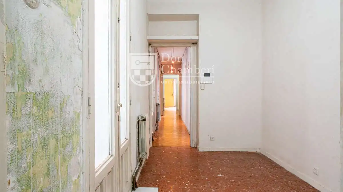 Flat for sale in Madrid  with Heating, Storage room and Balcony