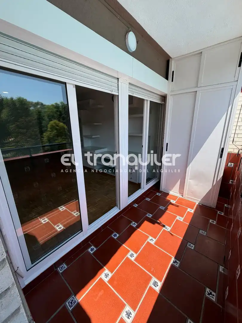 Terraza de Piso de alquiler en San Martín de la Vega con Parquet, Terraza y Piscina